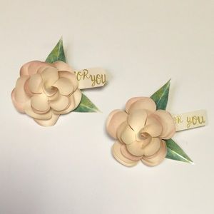 2 Pearlized Paper Rose Gift Tags